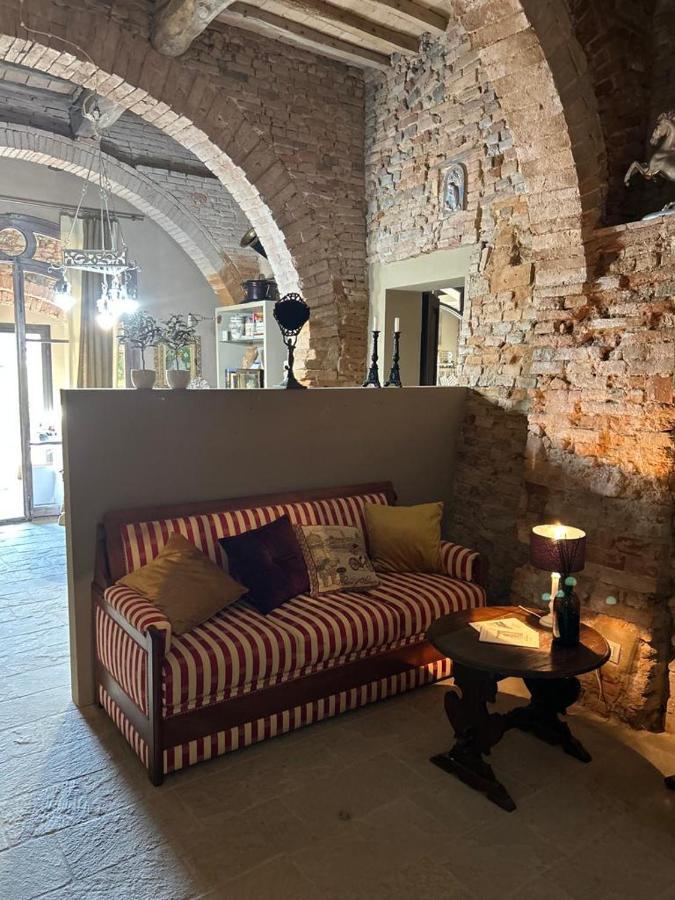 Borgo Di Beppe E Gloria *